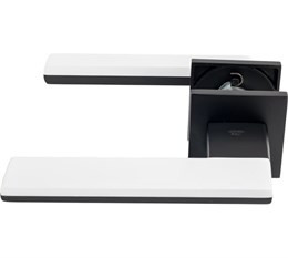Дверная ручка ADDEN BAU фалевая, на квадратной накладке M-WAY Q519 BLACK матовый черный Q519 BLACK